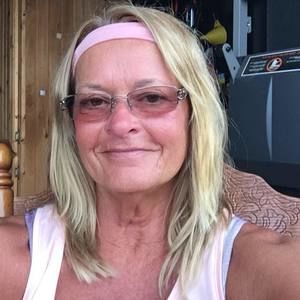 Meet your Posher, Pamela